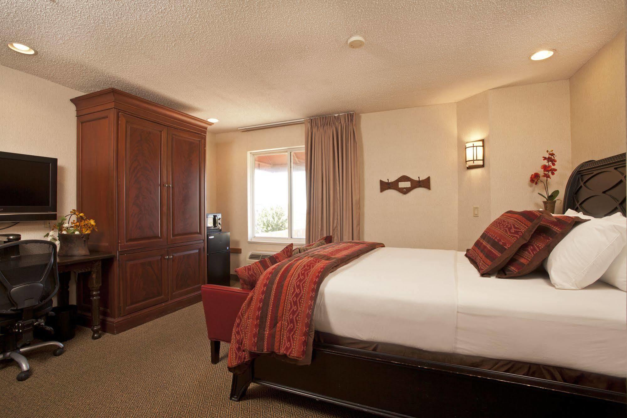 Inn At Santa Fe, Surestay Collection By Best Western Exterior foto